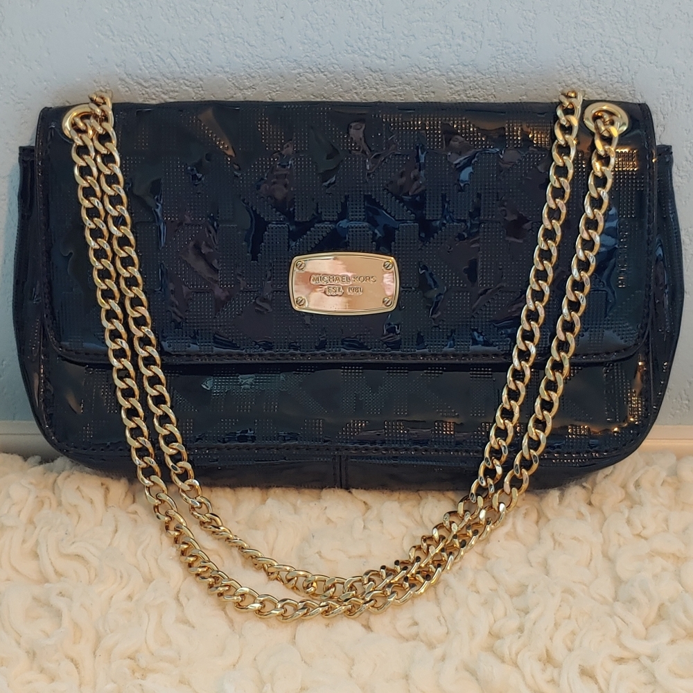 MICHAEL KORS chain strap pouchette bag